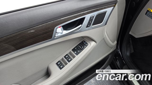 Genesis G80 3.3 GDI AWD Luxury 2019 — фото 20