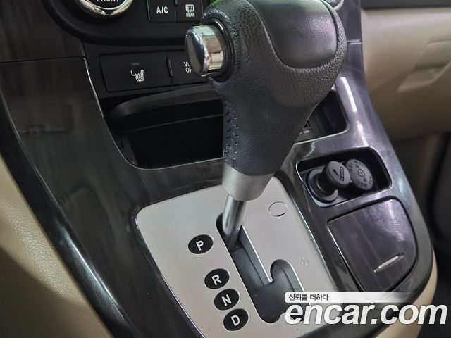 Kia Carnival R New Carnival Limousine GLX High-Deluxe 2014 — фото 21