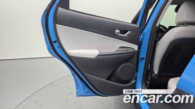 Hyundai Kona Gasoline 2.0 2WD Modern 2021 — фото 25