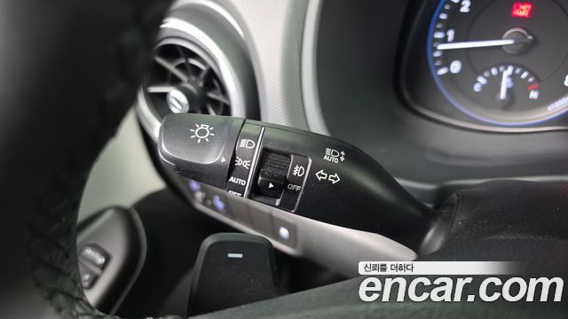 Hyundai Kona Gasoline 2.0 2WD Modern 2021 — фото 32