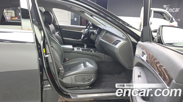 Genesis G80 3.3 GDI AWD Prestige 2018 — фото 11