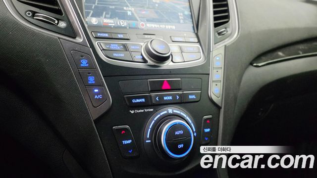 Hyundai Santa Fe (DM) Diesel(e-VGT) 2.2 2WD Premium 2015 — фото 15