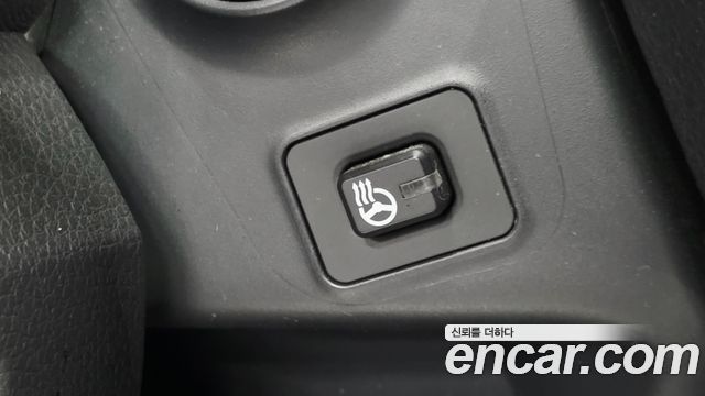 Hyundai Santa Fe (DM) Diesel(e-VGT) 2.2 2WD Premium 2015 — фото 19
