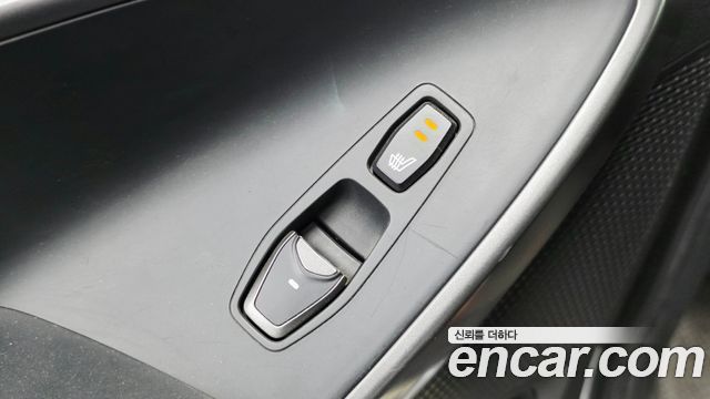 Hyundai Santa Fe (DM) Diesel(e-VGT) 2.2 2WD Premium 2015 — фото 21