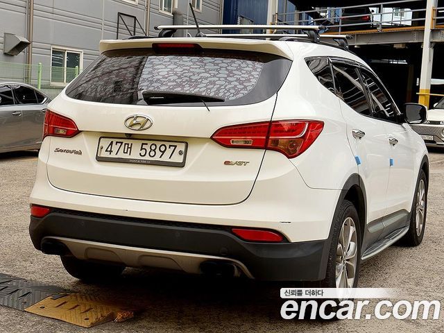 Hyundai Santa Fe (DM) Diesel(e-VGT) 2.0 2WD Morden 2013 — фото 4