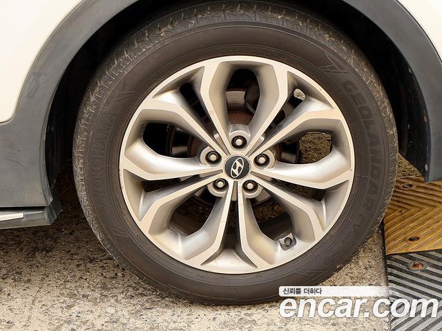 Hyundai Santa Fe (DM) Diesel(e-VGT) 2.0 2WD Morden 2013 — фото 22