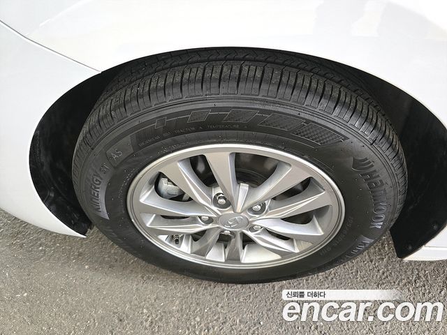 Hyundai Avante (AD) 1.6 Smart 2020 — фото 23