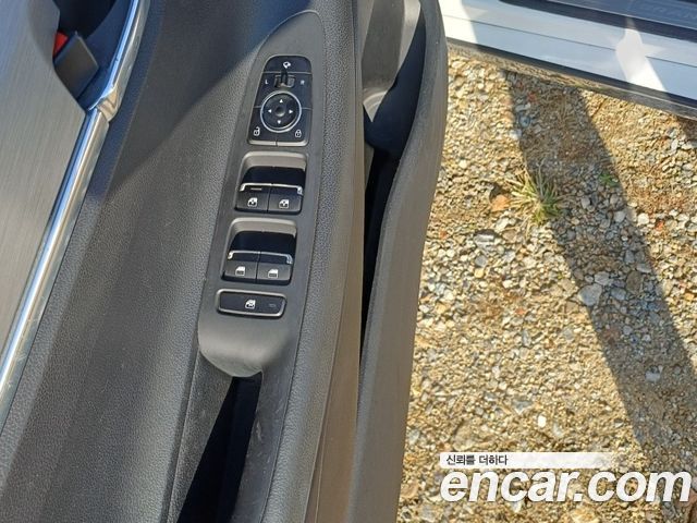 Hyundai Grandeur (IG) 3.0 LPi Rent Car Modern 2020 — фото 23