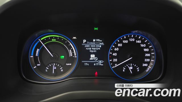 Hyundai Kona Hybrid Premium Special 2020 — фото 8