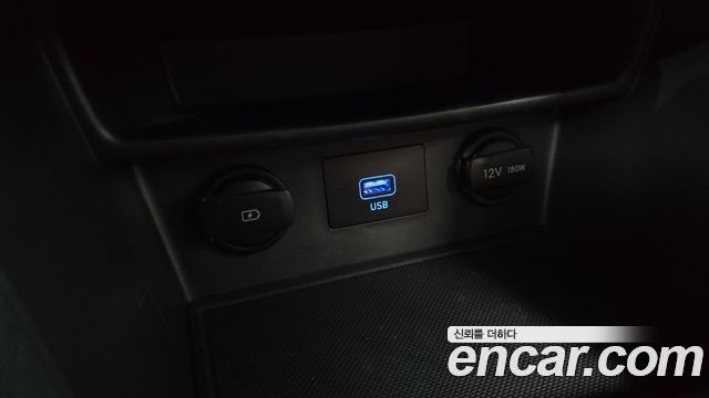 Hyundai Kona Hybrid Premium Special 2020 — фото 16