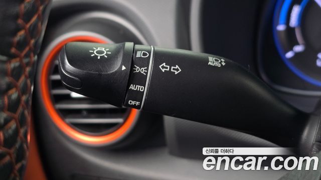 Hyundai Kona Hybrid Premium Special 2020 — фото 36