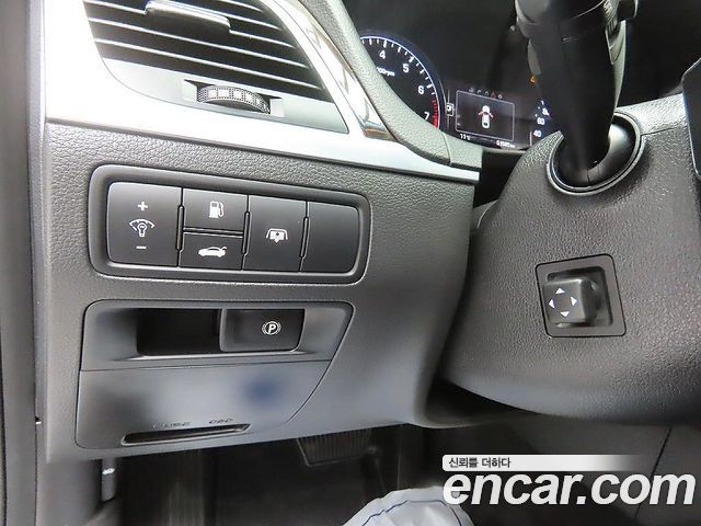 Hyundai Genesis (DH) G380 Exclusive 2016 — фото 18