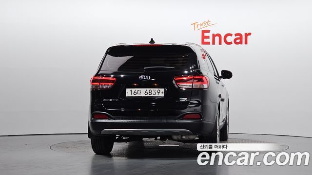 Kia Sorento Diesel 2.0 2WD Noblesse Special 2017 — фото 4