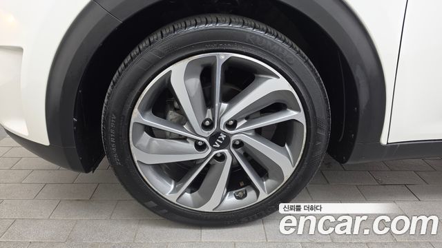 Kia Niro Prestige 2018 — фото 5