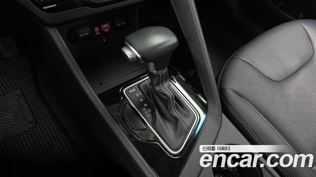 Kia Niro Prestige 2018 — фото 9