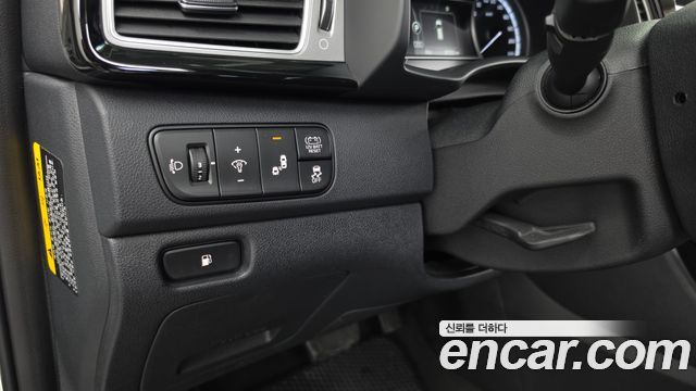 Kia Niro Prestige 2018 — фото 16