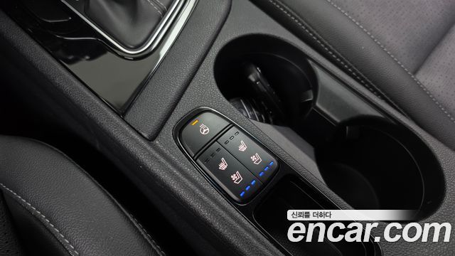 Kia Niro Prestige 2018 — фото 19