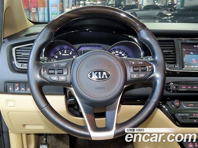 Kia Carnival Gasoline 7-seater Limousine President 2017 — фото 8