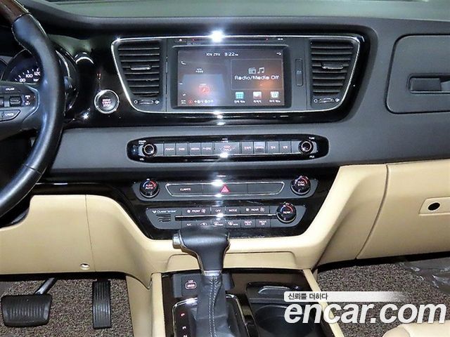 Kia Carnival Gasoline 7-seater Limousine President 2017 — фото 15