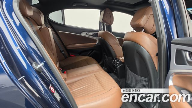 Genesis G70 2.0T Supreme 2018 — фото 11