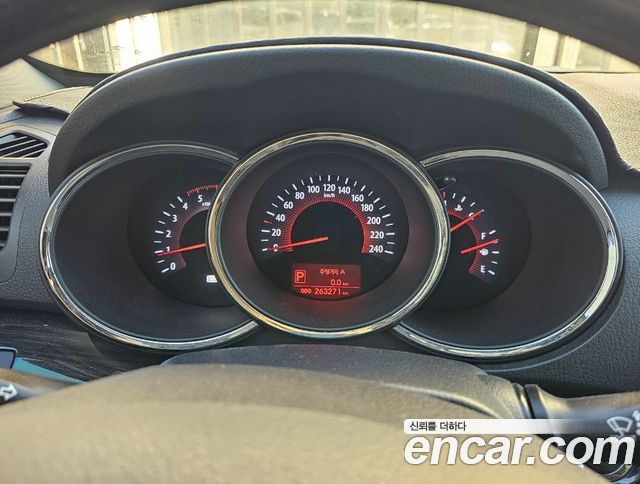 Kia Sorento R Diesel 2.0 2WD TLX Premium 2012 — фото 8