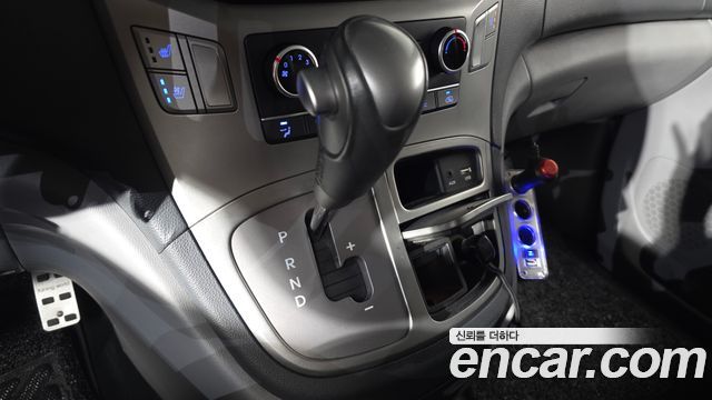Hyundai Grand Starex Van 3-Seater Smart 2020 — фото 9