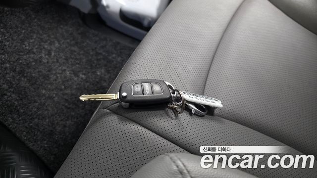 Hyundai Grand Starex Van 3-Seater Smart 2020 — фото 18