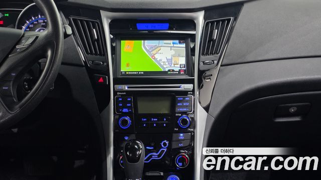 Hyundai Sonata (YF) LPi Luxury 2012 — фото 14