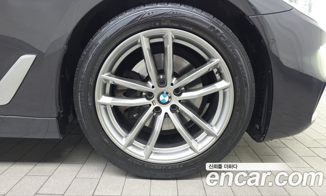 BMW 5 Series (G30) 520d M Sport Package Plus 2020 — фото 21