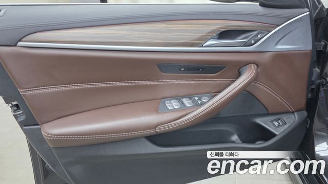 BMW 5 Series (G30) 520d M Sport Package Plus 2020 — фото 24