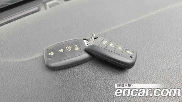Kia K5 LPI Deluxe 2014 — фото 17