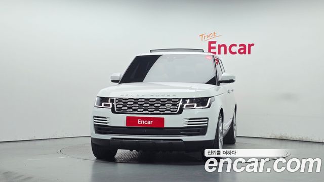 Land Rover Range Rover (IV) 4.4 SDV8 Vogue SE DIESEL 2018 — фото 3