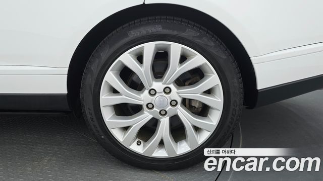 Land Rover Range Rover (IV) 4.4 SDV8 Vogue SE DIESEL 2018 — фото 27