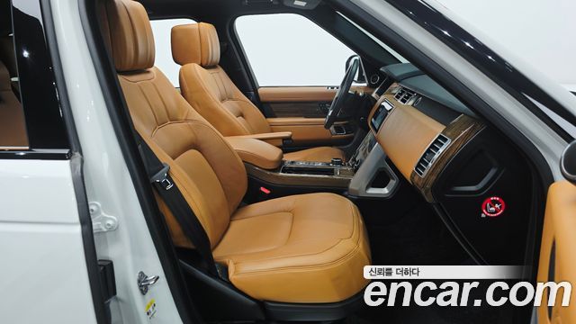 Land Rover Range Rover (IV) 4.4 SDV8 Vogue SE DIESEL 2018 — фото 32