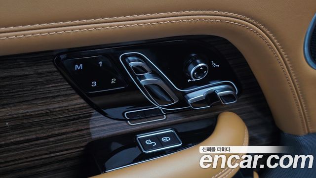 Land Rover Range Rover (IV) 4.4 SDV8 Vogue SE DIESEL 2018 — фото 41