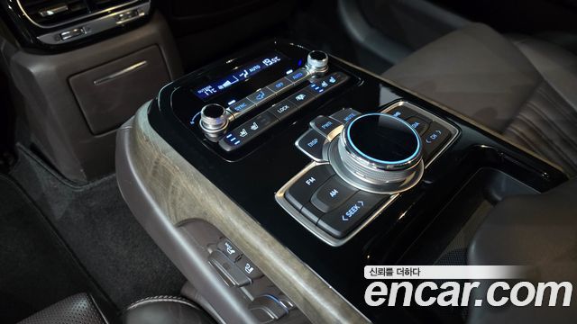 Genesis G90 3.8 AWD Premium Luxury 2019 — фото 18