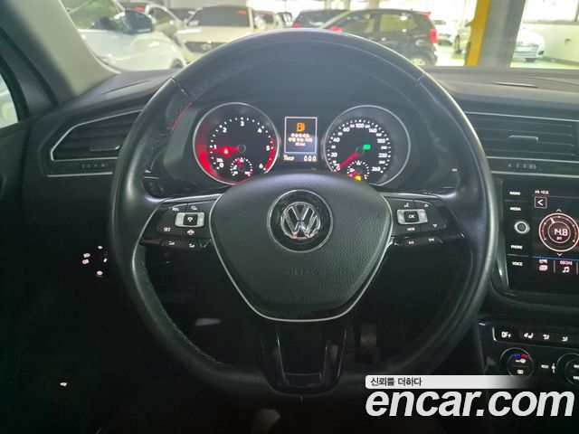 Volkswagen Tiguan (II) 2.0 TDI Prestige 2020 — фото 15