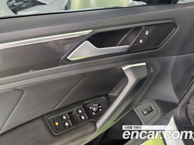 Volkswagen Tiguan (II) 2.0 TDI Prestige 2020 — фото 17