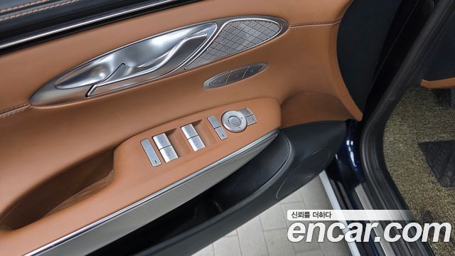 Genesis GV70 2.5T Gasoline AWD 2022 — фото 27