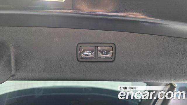 Genesis GV70 2.5T Gasoline AWD 2022 — фото 30