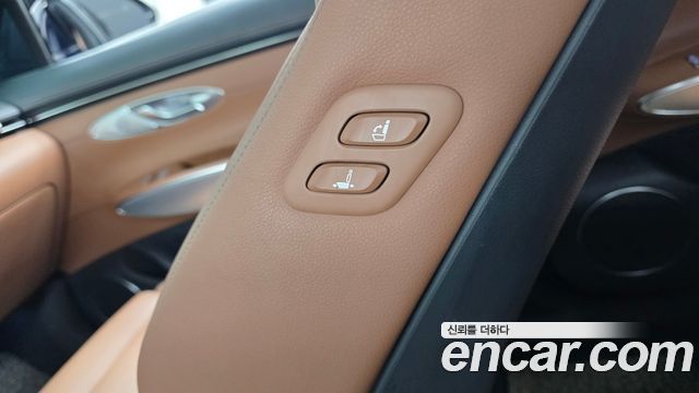 Genesis GV70 2.5T Gasoline AWD 2022 — фото 33