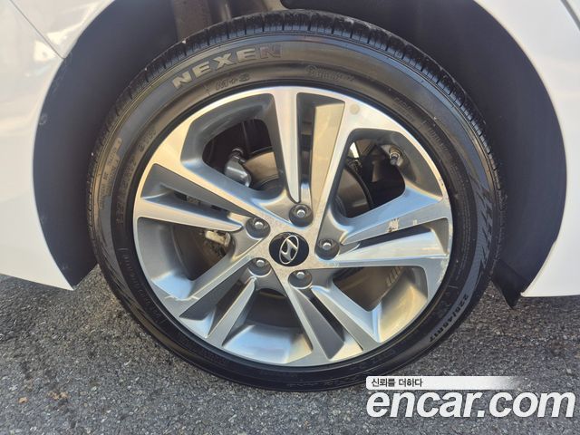 Hyundai Avante (AD) 1.6 GDI Value Plus 2018 — фото 19