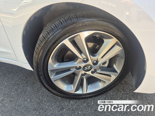 Hyundai Avante (AD) 1.6 GDI Value Plus 2018 — фото 20