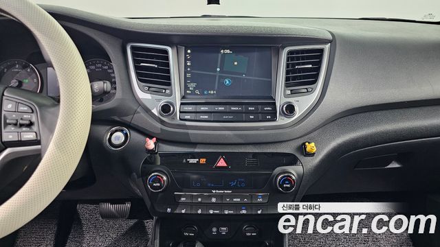 Hyundai Tucson Diesel 1.7 2WD Modern 2017 — фото 13