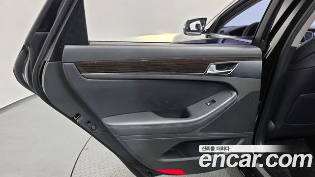 Genesis G80 3.3 GDI Luxury 2018 — фото 31