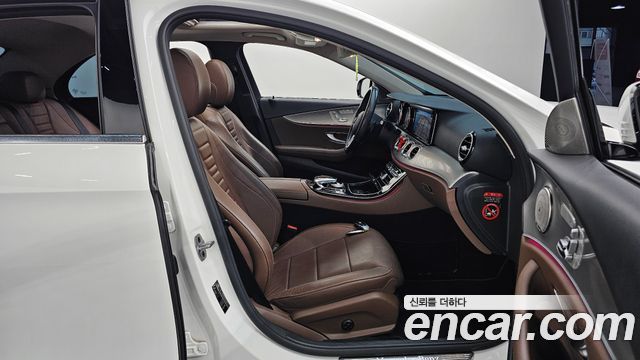 Mercedes-Benz E-Class (W213) E300 Avantgarde 2019 — фото 12