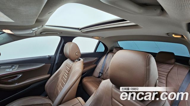 Mercedes-Benz E-Class (W213) E300 Avantgarde 2019 — фото 19