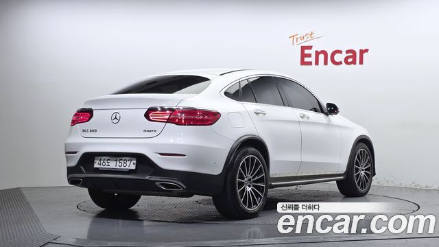 Mercedes-Benz GLC-Class (X253) GLC300 4MATIC AMG Line Coupe 2019 — фото 2