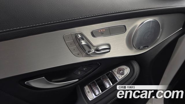 Mercedes-Benz GLC-Class (X253) GLC300 4MATIC AMG Line Coupe 2019 — фото 29