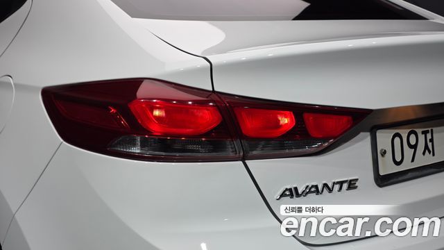 Hyundai Avante (AD) 1.6 GDI Value Plus 2017 — фото 23